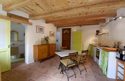 Mollans-sur-Ouveze Cottage | The wealth of nature in the heart of a village