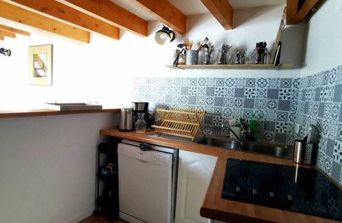 Royan House | Townhouse located a 20-minute walk from downtown Royan and the main beach