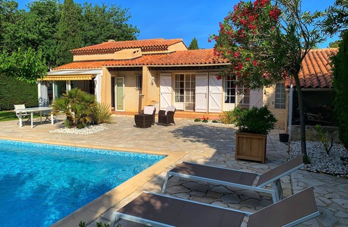 Bormes-Les-Mimosas Villa | Traveler’s Favorite Villa with Private Pool – Walk to the Beach, Labvandou