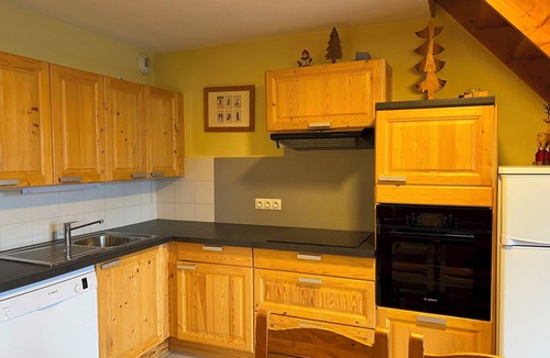 Saint-Jean-d'Arves Apartment | travelski home classic - La Fontaine du Roi - Chalet 4 pièces 10 personnes duplex