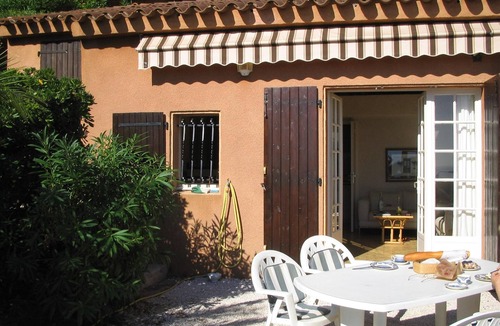 Le Lavandou House | Typical house of Provence in quiet surroundings, with breathtaking sea-view