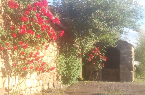 Correze Cottage | Typical thatched cottage of stone within landscapes of Corrèze
