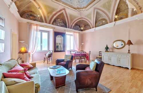 Old Town Apartment | Unique apartment in the old town
