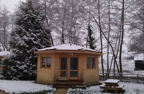 Champvert Cabin | unusual lodgings in the heart of nature Hut 1
