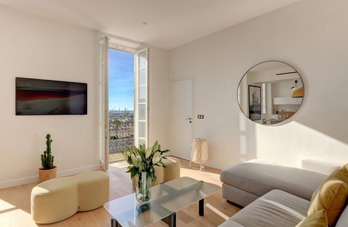 Cannes City Centre Apartment | Upstays Harbor Balcony 136m² Apartment Palais