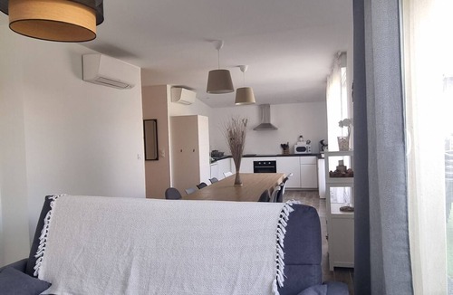 Saint-Savin House | Vacation rental for 8 to 13 people with a heated indoor pool