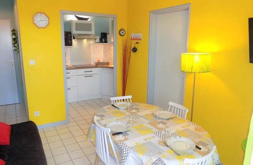 Pontaillac Apartment | Vaux-sur-Mer – APARTMENT with Terrace and Shared Pool in PONTAILLAC