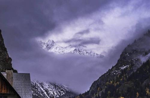 Venosc House | VENOSC Village, Le Haut de la Grange: 10 pers. JACUZZI, SAUNA, SWIMMING POOL