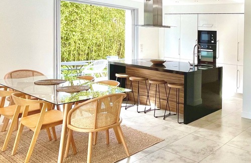 Le Cannet Villa | Villa , 2 miles & 6 min from Cannes Croisette, beaches & FILM FESTIVAL