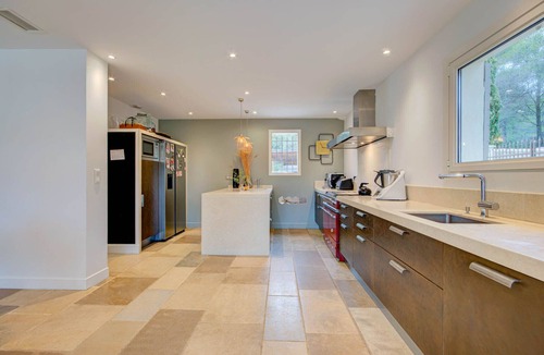 Saint-Marc-Jaumegarde Villa | Villa 5 minutes from the center of Aix-en-Provence