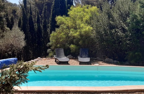 Martigues Villa | Villa 8 pers.piscine, jardin, accès mer à pied plage Ste-Croix/anse des Tamaris.