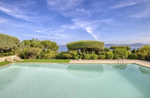 Guerrevieille Villa | Villa Grimaud 260 m2 - Spectacular 180° view of Saint Tropez bay
