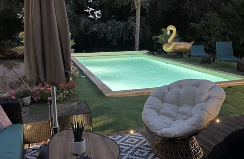 Saint-Saulge Villa | Villa in a green setting in the Morvan foothills