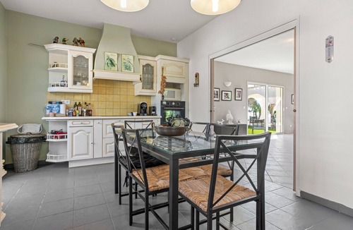 Cabris Villa | Villa 'La Cabri 5 Chambres Piscine' with Sea View, Wi-Fi and Air Conditioning