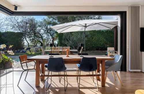 Cassis Villa | Villa Olivade, jacuzzi, swimming pool in the vineyard cassidain