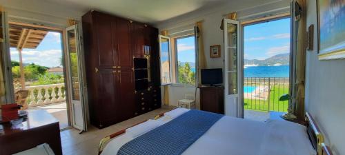 Saint-Tropez Hotel | Villa Playa del Sol - B1e1