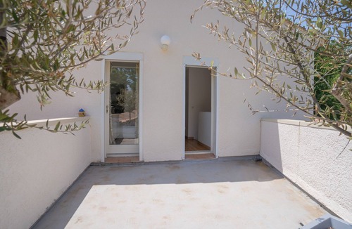 Saint-Cannat Villa | Villa Saint Cannat with swimming pool