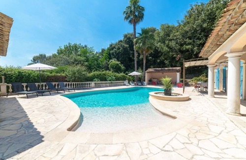 Les Maillans Villa | Villa Serenity by Villa Plus