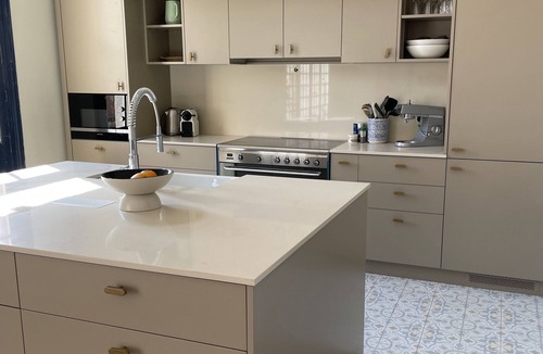 Soulac-sur-Mer Villa | Villa Turquoise, steps from the beach and market. Sleeps 14. Swimming pool
