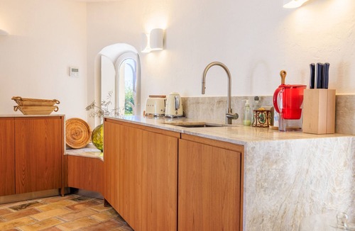 Mouans-Sartoux Villa | Villa Valeria Mougins | Domaine, pool & tennis