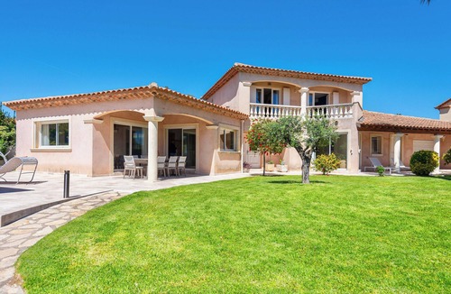 Miramar Villa | Villa Var, swimming pool, 200m from the sea, quiet, close to everything on foot
