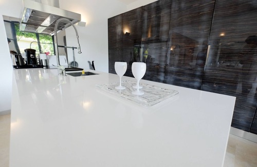 Saint-Tropez City Centre Villa | VILLA WITH 5 BEDROOMS, 200M FROM THE BEACH BOUILLABAISSE 1KM FROM PORT ST-TROPEZ