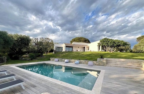 La Gaude House | Villa with panoramic views of the French Riviera