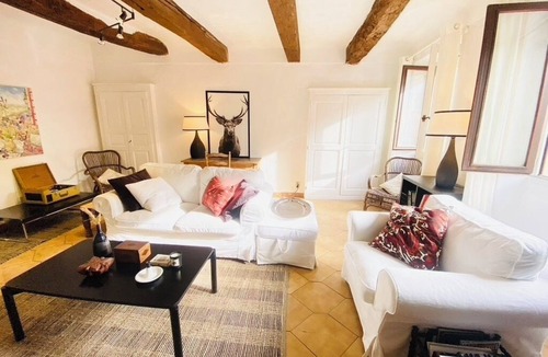 Cabris House | Village house in the heart of Cabris, spacious, elegant, quiet.