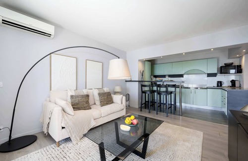 La Californie Apartment | Vue mer & terrasse 5 pers, proche plage et centre