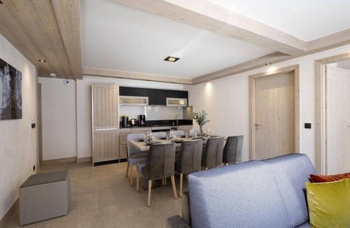 Le Grand-Bornand Apartment | Wifi, 100m from resort center, view mountain, fitness, swimming pool, sauna, hammam, balcony, tv
