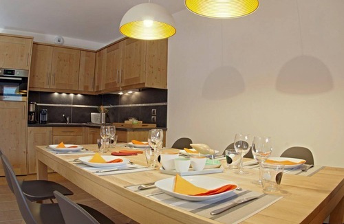 Valmorel Apartment | Wifi, 180m from ski slopes, 3rd floor, view mountain, balcony, parking, tv, ski locker, 79m²