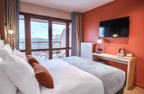 Flaine Hotel | Wifi, view mountain, fitness, swimming pool, sauna, hammam, tv, ski locker, 20m², Flaine
