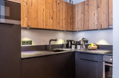 Montalbert Apartment | Wifi, view mountain, swimming pool, sauna, hammam, balcony, parking, ski locker, 69m², Montalbert