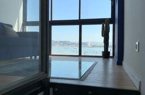 8th Arrondissement Apartment | Wonderful Modern Appartment on the beach