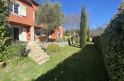 Lorgues Villa | Wonderful Provencal Villa with Private Pool and close to the Village