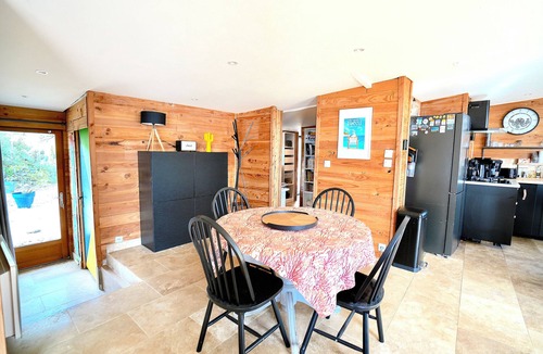 Le Beausset House | Wooden house/Swimming pool/Private Guinguette/Sea view/Air conditioning/Jacuzzi optional