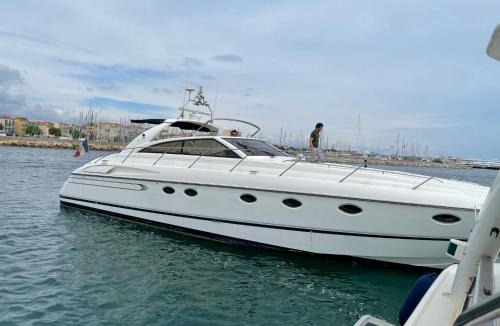 Pointe Croisette Boat Rental | Yacht 17M Cannes Croisette Port Canto,3 Ch,clim,tv