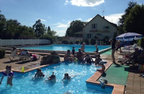 Saint-Honore-les-Bains Apartment | ZEcamping 3 étoiles piscine chauffée toboggans locatif TV 38m2 4 pers