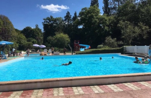 Saint-Honore-les-Bains Apartment | ZEcamping 3 étoiles piscine chauffée toboggans locatif TV 38m2 4 pers