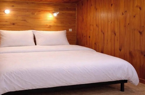 Saint-Honore-les-Bains Ski Chalet | ZEcamping 3 étoiles toboggans pataugeoire dog friendly locatif 15m2
