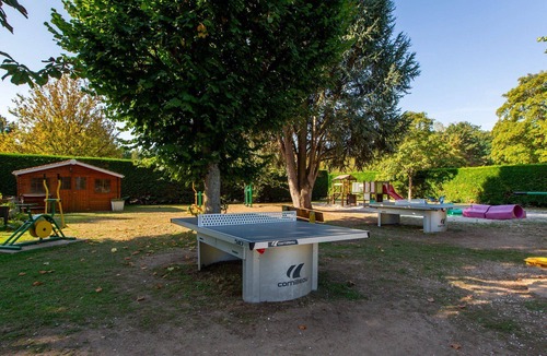Saint-Pere-sur-Loire House | ZEcamping 3 étoiles piscine chauffée locatif TV clim 35m2