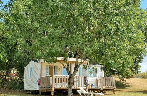 Soturac House | ZEcamping 3 étoiles parc aquatique mobil-home TV LV BBQ 30m2