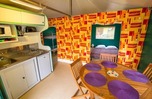 St-Sulpice-de-Mareuil House | ZEcamping 3 étoiles espace aquatique dog friendly jacuzzi locatif BBQ