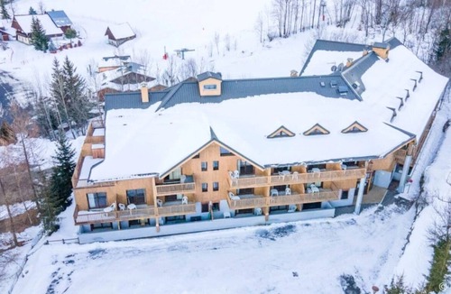 Les Bottieres Apartment | ZEcamping 3* piscine couverte sauna locatif TV 40m2 6 pers