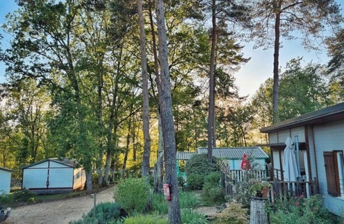 Beaumont-du-Perigord Ski Chalet | ZEcamping 3 étoiles parc aquatique vacances 100 % nature