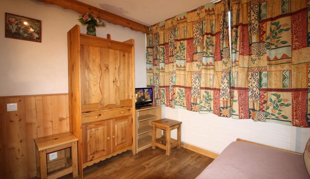 10m from resort center, 6th floor, tv, ski locker, 16m², Tignes in Tignes