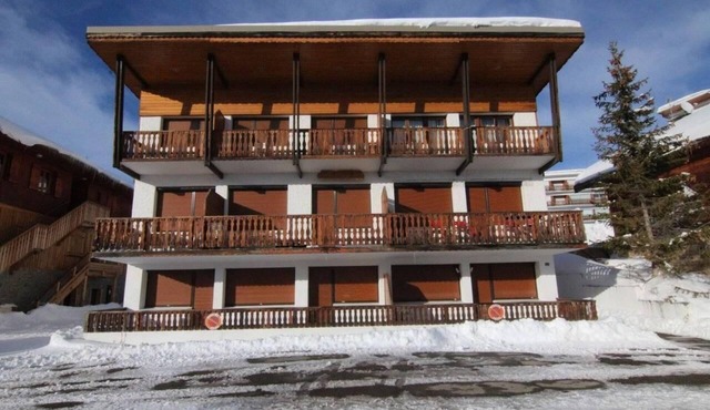 150m from resort center, 2nd floor, balcony, tv, ski locker, 100m², Alpe d'Huez