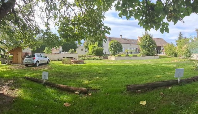 15mn de VICHY Le colombier studio climatisation parking privé