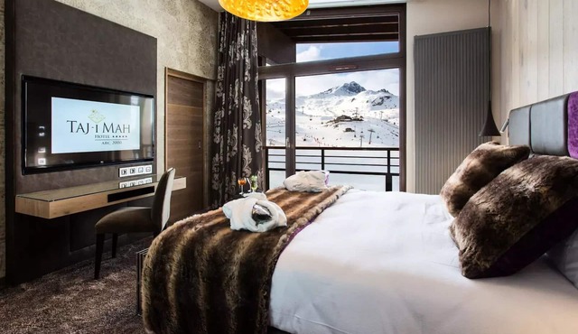 2-person Club Room