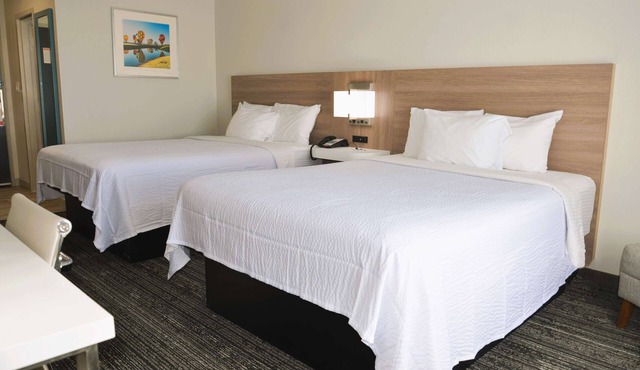 3 Units | Convenient Stay Near Foley Sports Complex - 1.21 mi | Free Parking in Foley